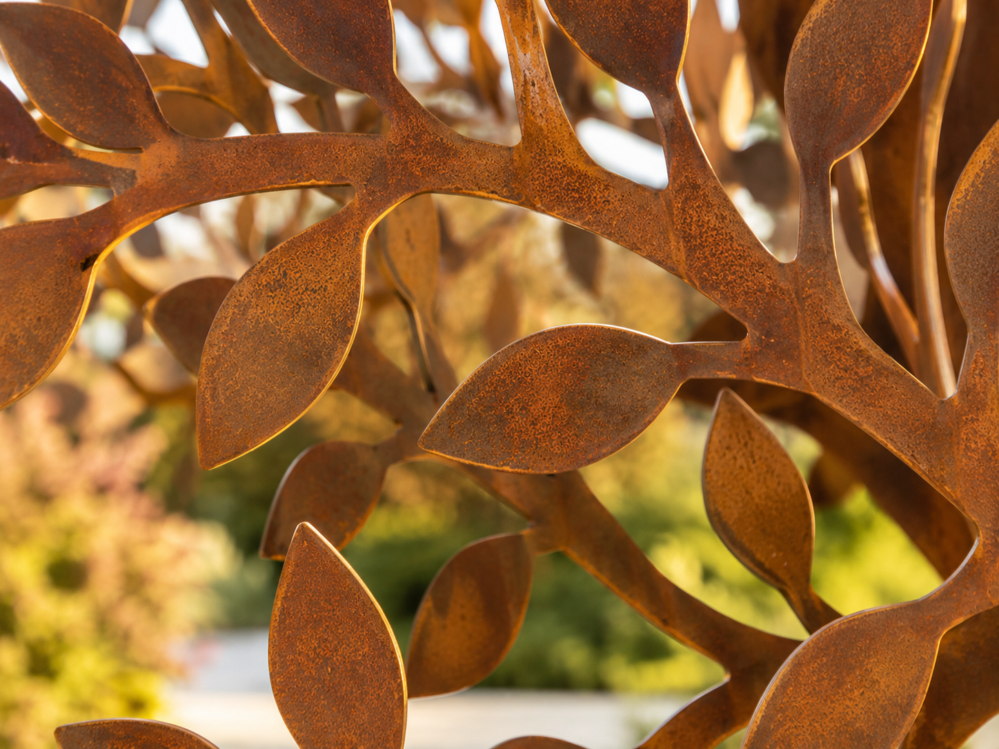 Dettaglio dei rami in Corten